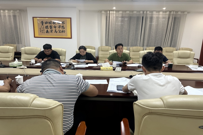 規劃（huá）建設辦公室主任李偉作檢（jiǎn）查（chá）情況通報.jpg